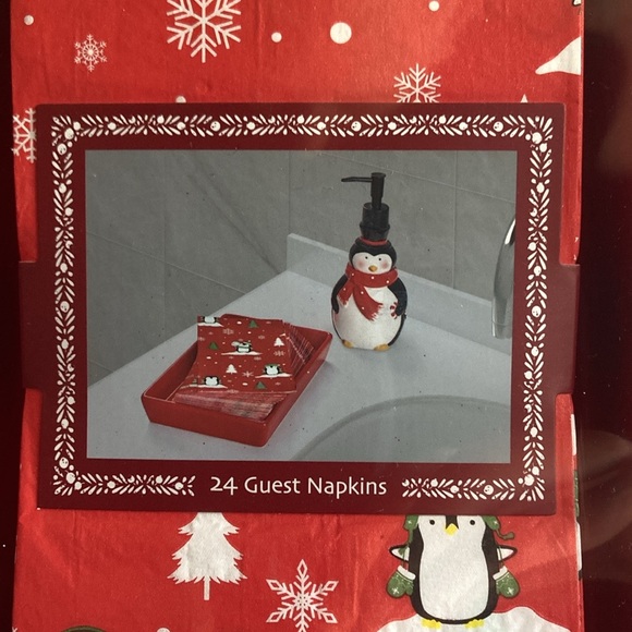 BNIB-3 Piece Set- Ceramic Penguin Soap Pump, 24 Hand Towels & Ceramic Towel Tray - Picture 13 of 16